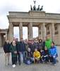 Die Teilnehmer der Studienfahrt vor dem Brandenburger Tor
